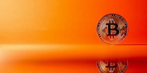 İtalyan Bankacılık Devi Intesa Sanpaolo, Bitcoin ETF Pazarına Giriyor
