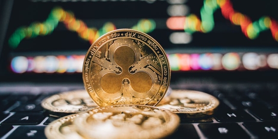 XRP Piyasasında Dev Balina Hareketliliği: Fiyat Baskısı Artıyor